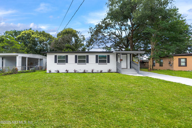 10216 Elmhurst Drive