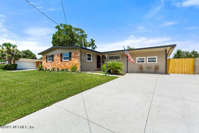 11279 Princessa Lane Jacksonville, FL House Active - Photo 1 of 47. Opens carousel modal