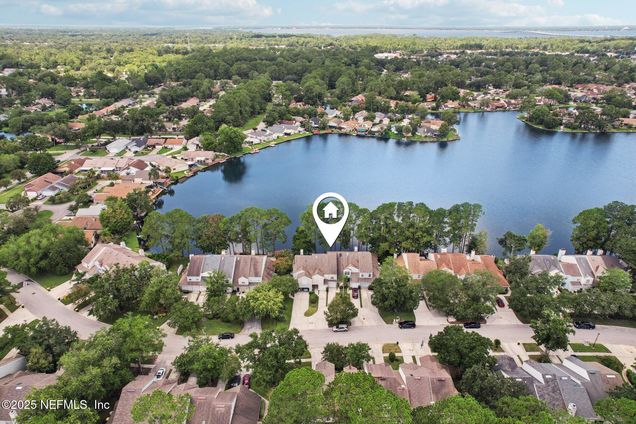 11286 Lake Mandarin Circle E