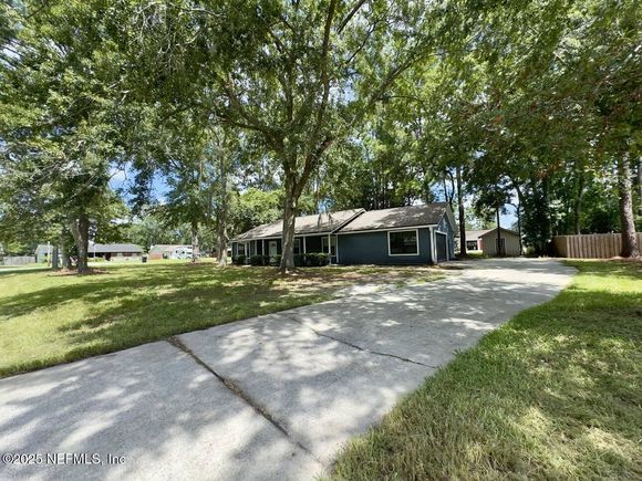 393 River Reach Road