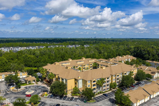 8539 Gate Parkway W Jacksonville, FL Condo Active - Photo 1 of 39. Opens carousel modal
