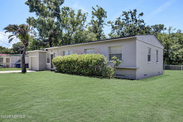 1728 Keats Road Jacksonville, FL House Active - Photo 1 of 21. Opens carousel modal