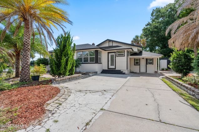 805 Garth Avenue