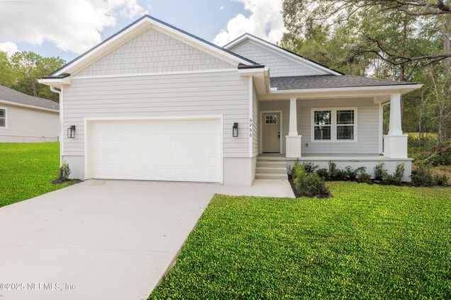 5526 Buzzie Lane
