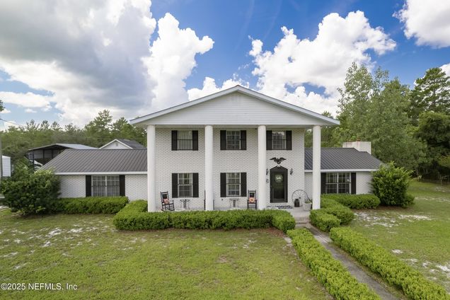 527 County Road 310 Palatka, FL House Active - Photo 1 of 49. Opens carousel modal