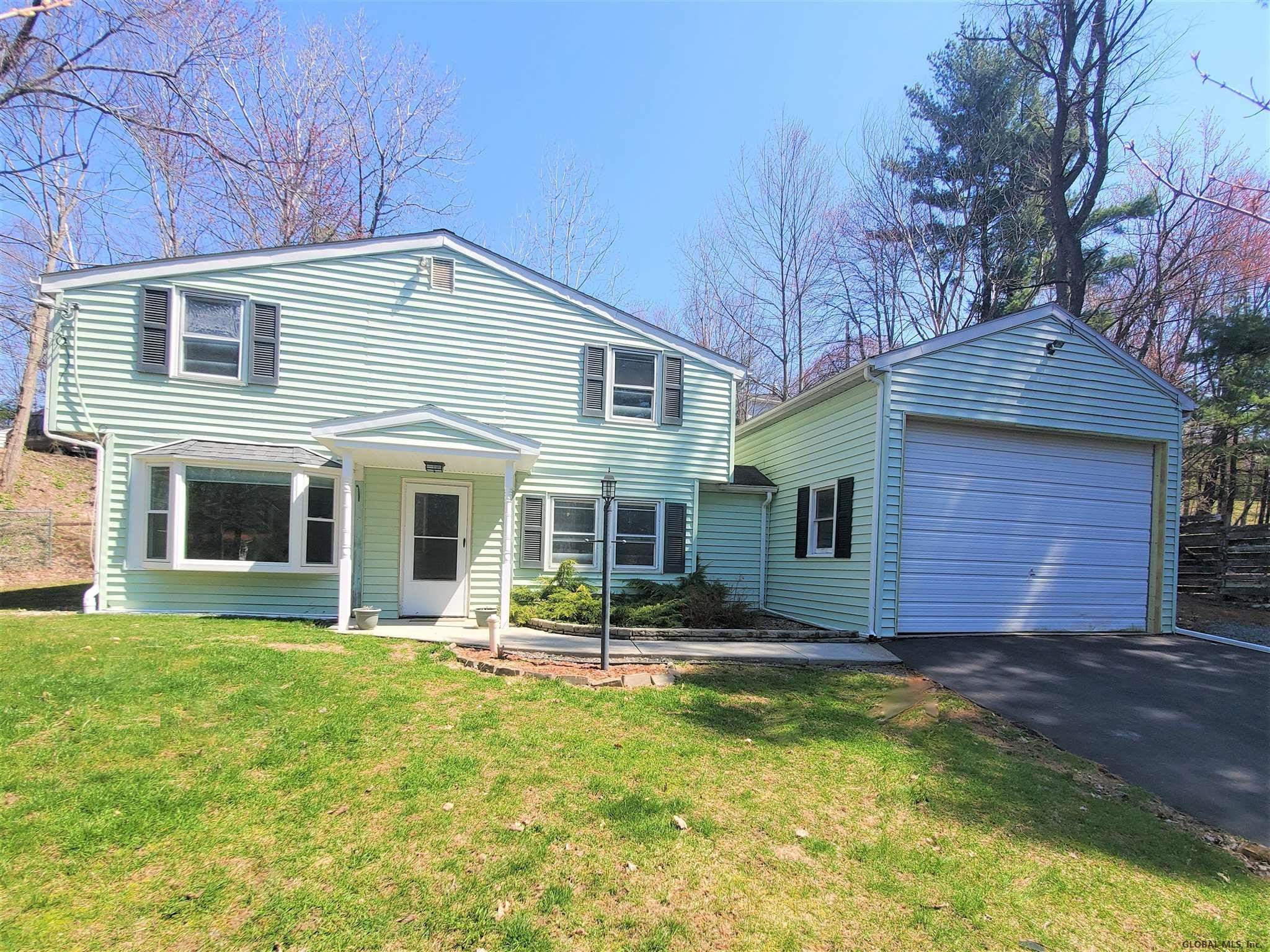 68 Tollgate Rd