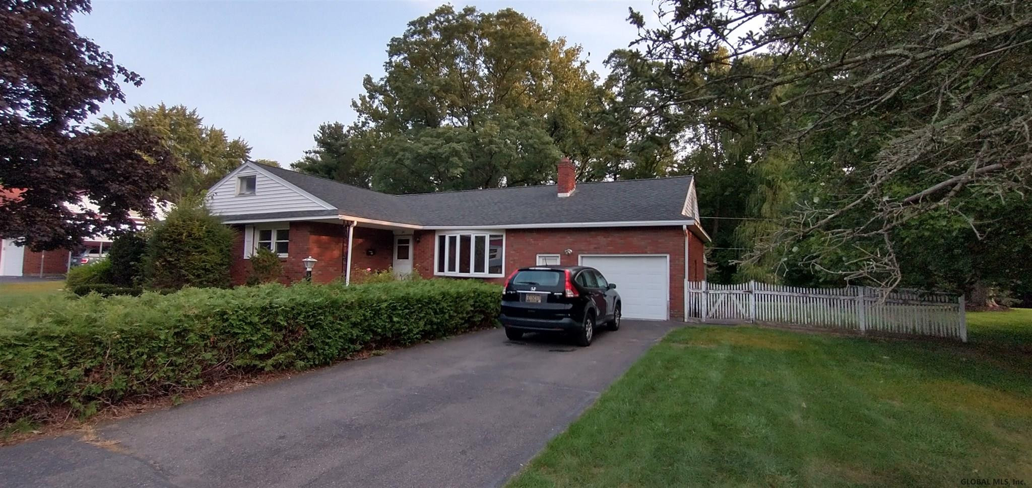 59 Northgate Dr  