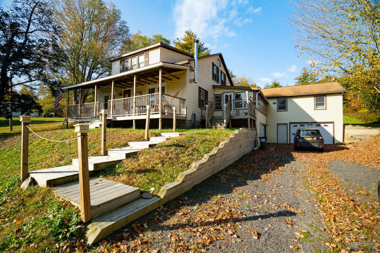 49 Cranston Hl Rd  