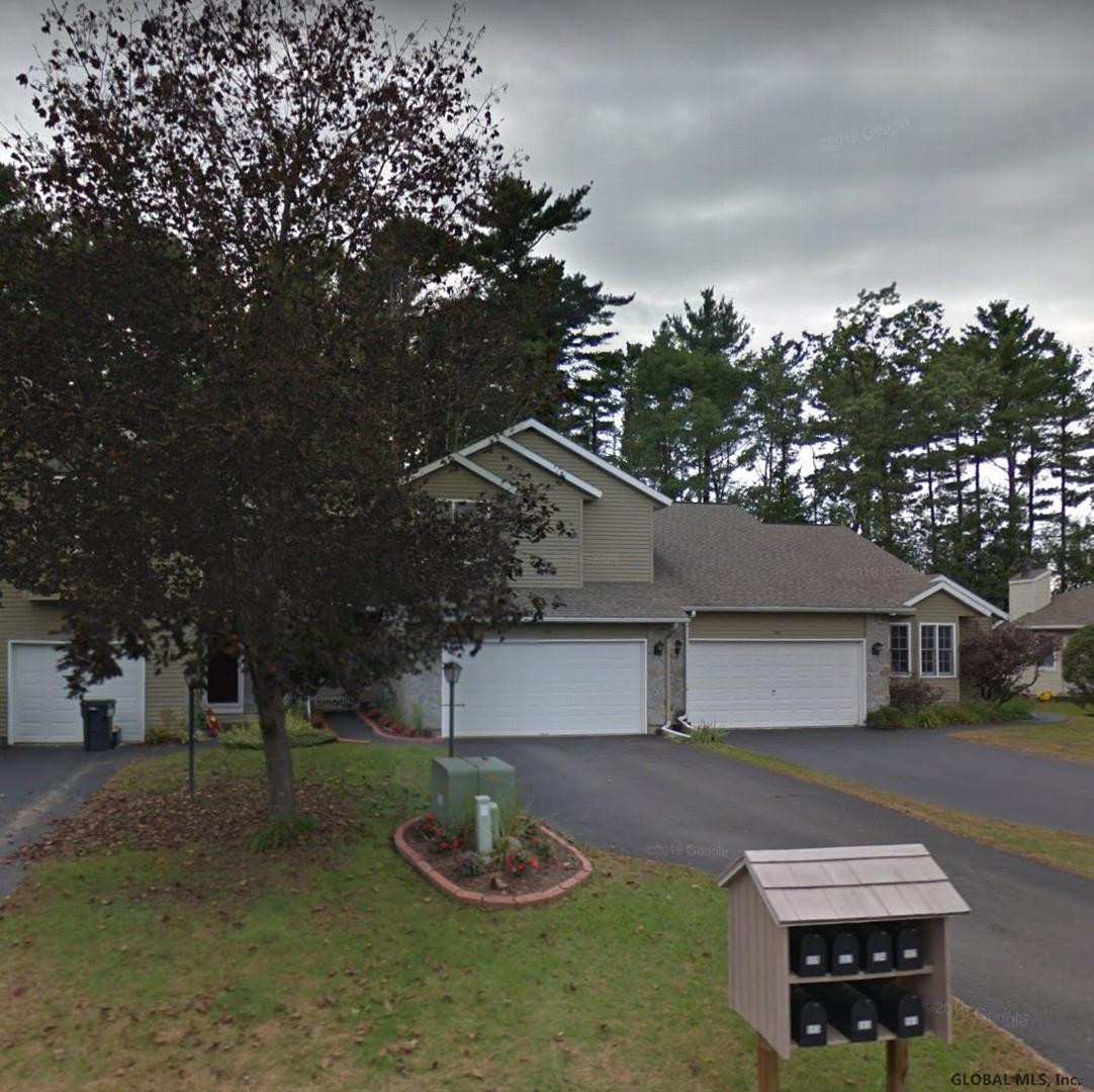557 Highwood Cir  