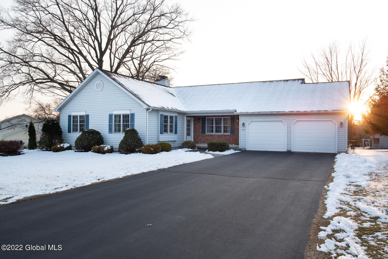 1493 Maple Crst Dr  