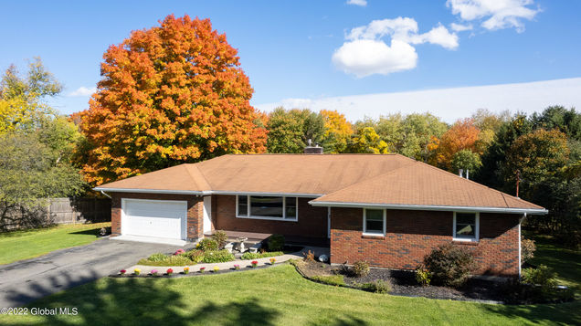 81 Blue Barns Road Rexford, NY House Sold - Photo 1 of 41. Opens carousel modal