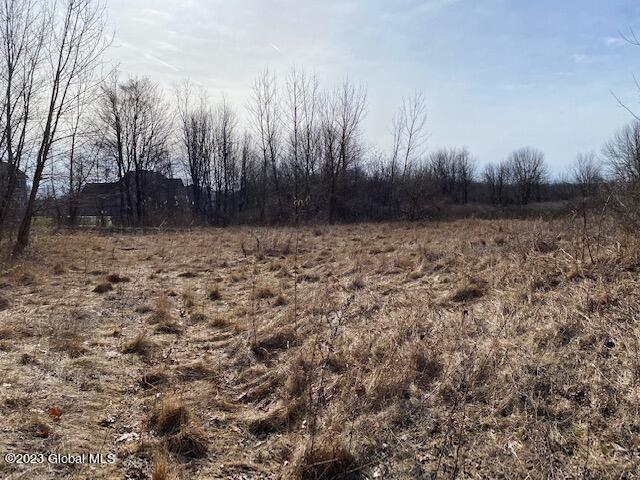 7 Hillshire Ln  