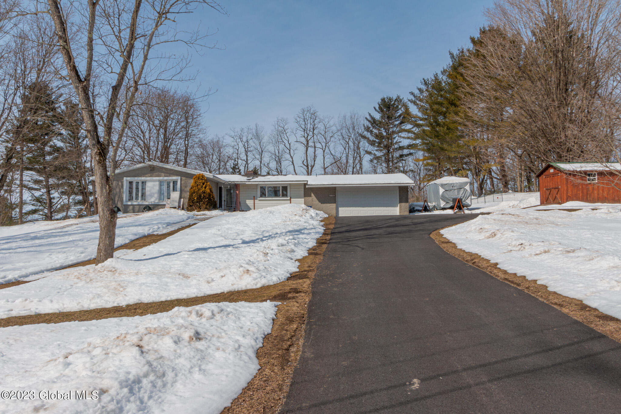 135 Keller Dr  