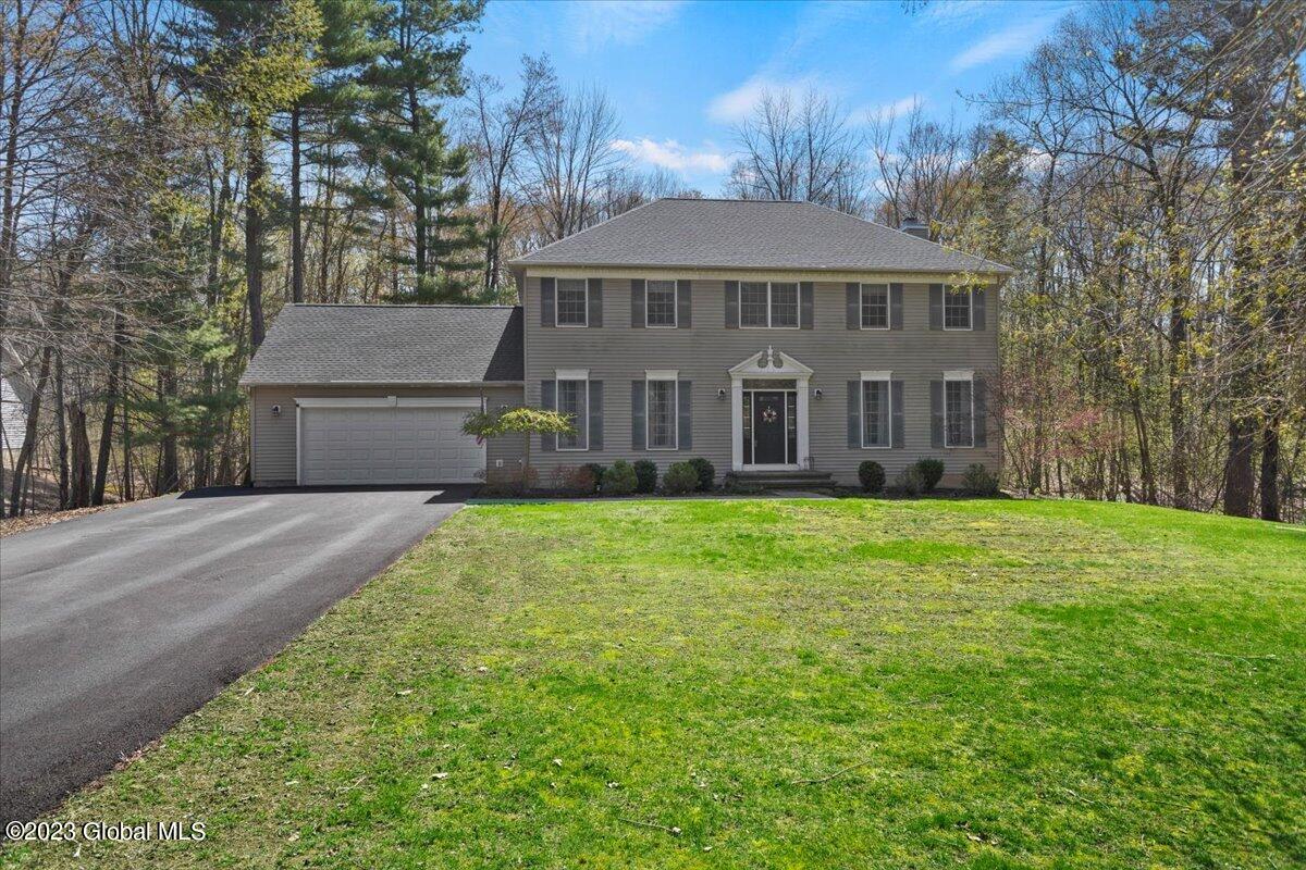 29 Cayuga Ct  