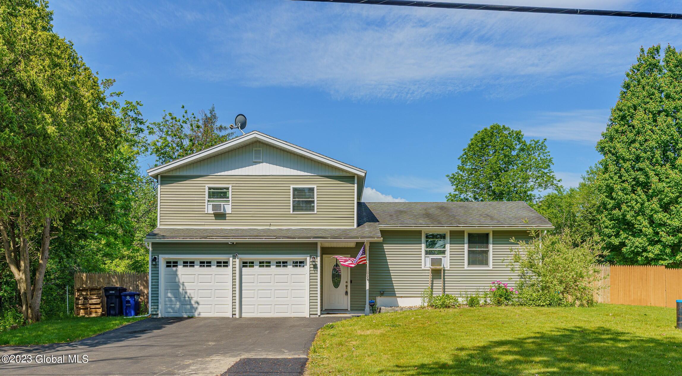 948 Midline Rd  