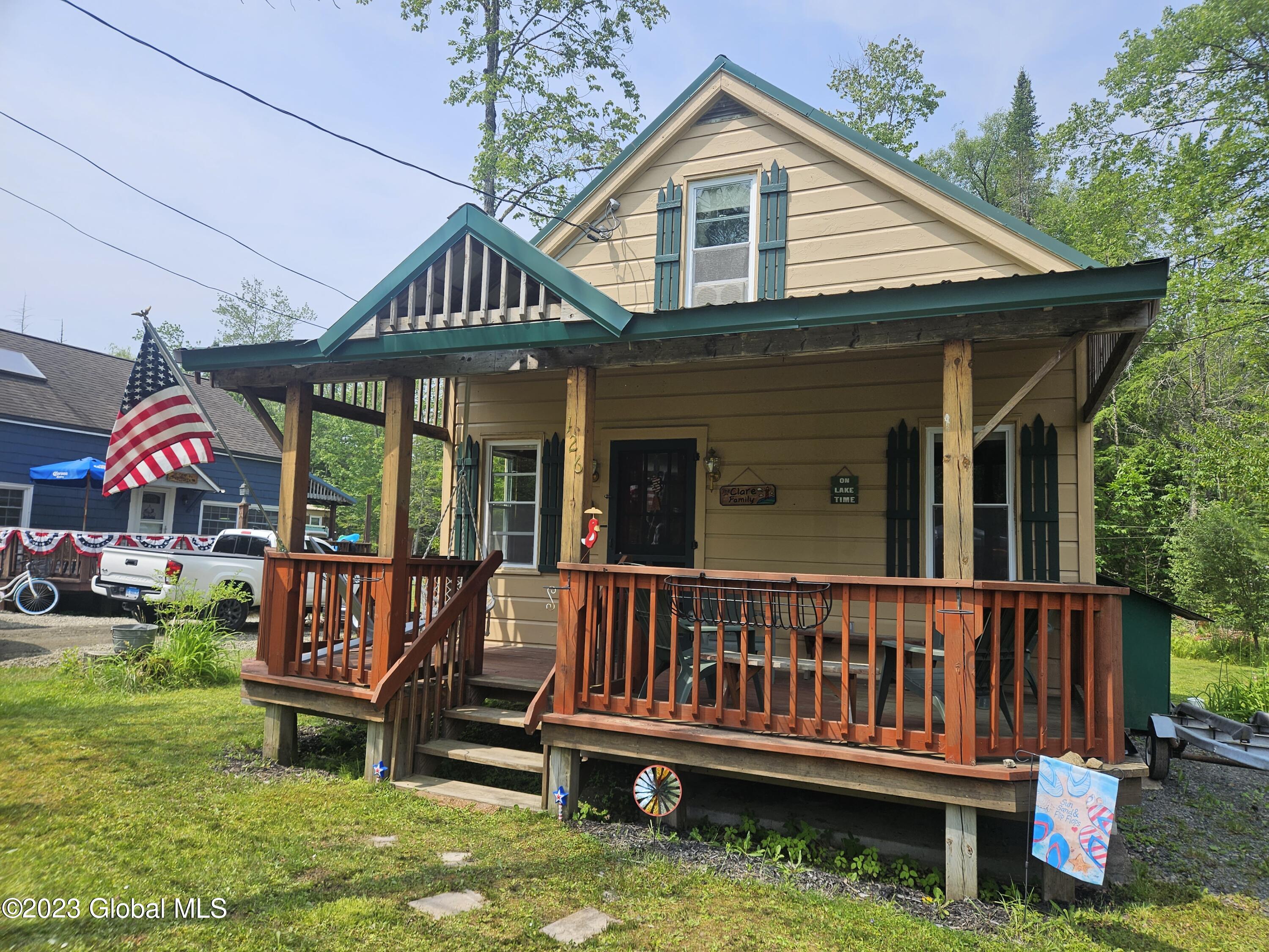 126 Lk Ave  