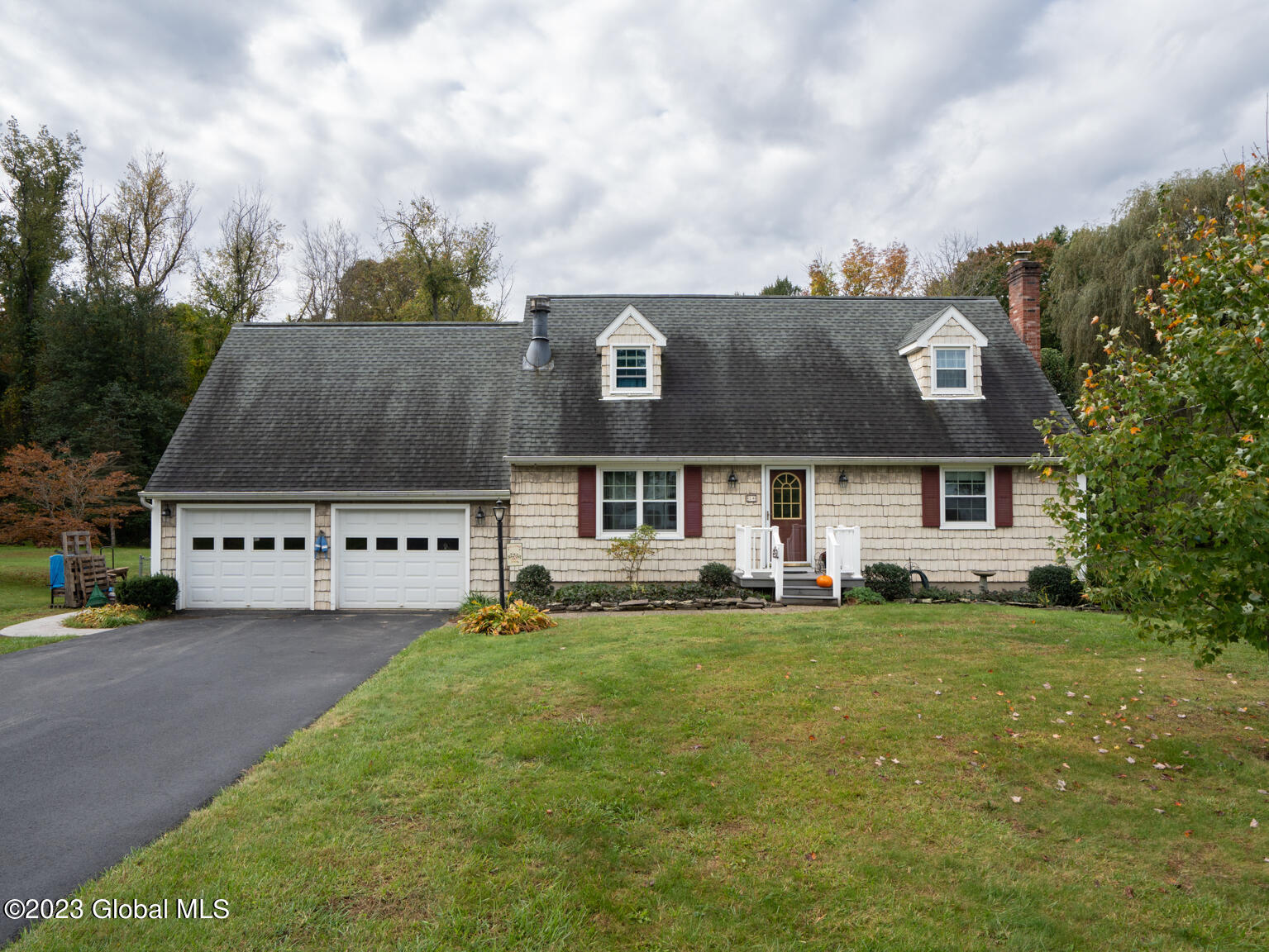 14 Bell Ln  