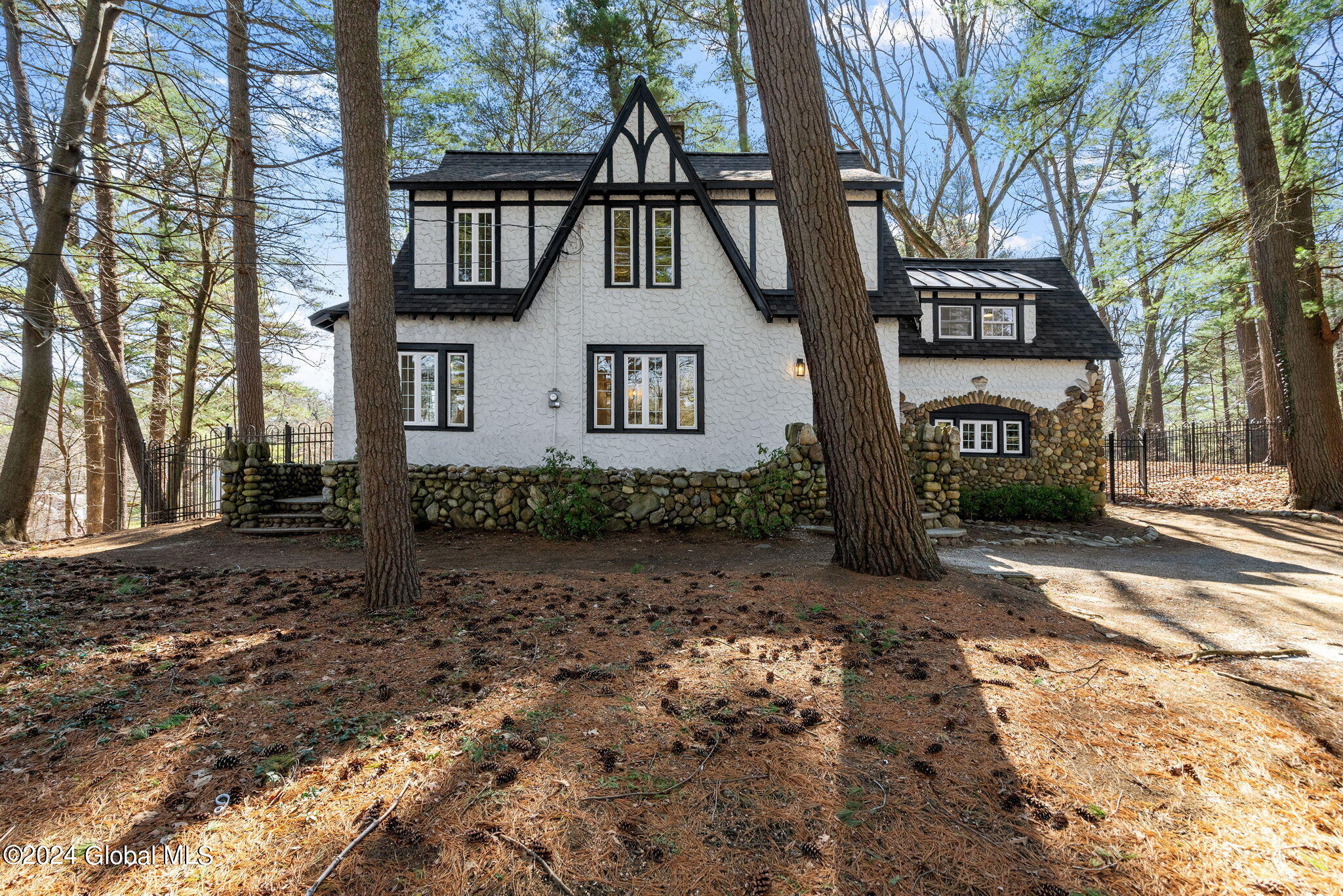 915 St Davids Ln, Niskayuna, NY 12309 Estately 🧡 MLS 202413577