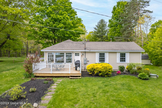 9 Tomahawk Lane Saratoga Springs, NY House Sold - Photo 1 of 28. Opens carousel modal