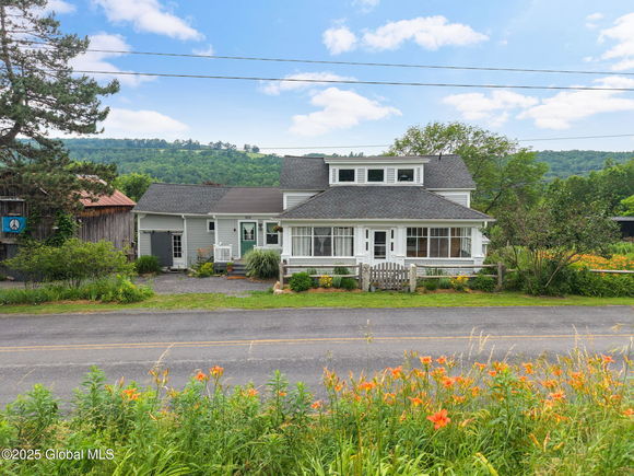 929 Brooker Hollow Road