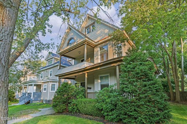 1144 Glenwood Boulevard Schenectady, NY Condo Active - Photo 1 of 5. Opens carousel modal