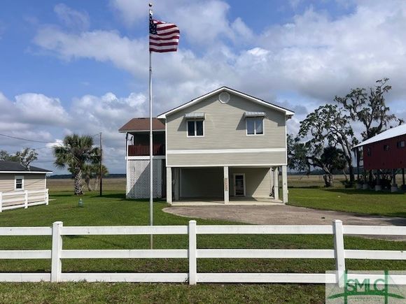 215 Circle Drive