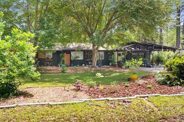 22 Bay Drive Savannah, GA House Sold - Photo 1 of 48. Opens carousel modal