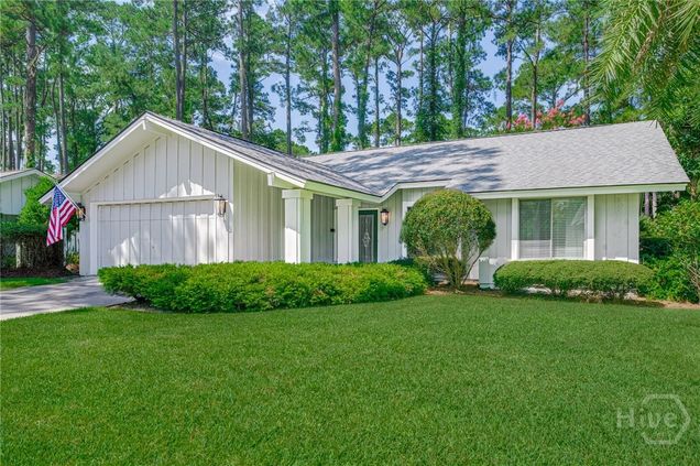 19 Village Green Circle Savannah, GA House Active - Photo 1 of 23. Opens carousel modal