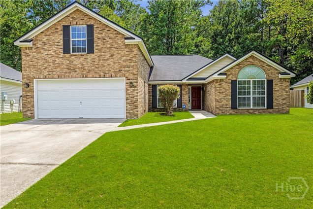 76 Carlisle Lane Savannah, GA House Active - Photo 1 of 43. Opens carousel modal