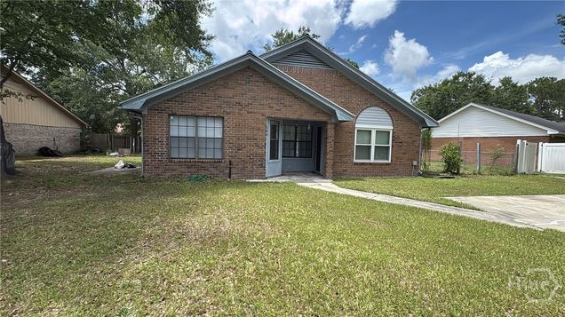 806 Hidden Hollow Circle Hinesville, GA House Active - Photo 1 of 14. Opens carousel modal