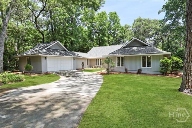 6 Pennefeather Lane