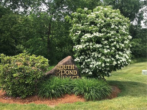 4 South Pond Unit 4 Bloomfield, CT House Sold - Photo 1 of 1. Opens carousel modal