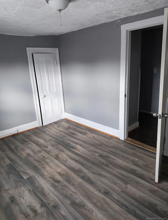 1400 Stratford Unit 2 Bridgeport, CT Apartment Active - Photo 1 of 6. Opens carousel modal