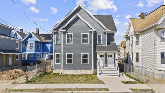195 Arctic Bridgeport, CT House Active - Photo 1 of 29. Opens carousel modal