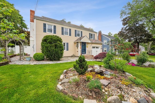 36 Bentwood West Hartford, CT House Sold - Photo 1 of 1. Opens carousel modal