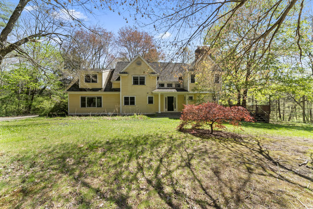 913 Ridgefield Wilton, CT House Sold - Photo 1 of 1. Opens carousel modal
