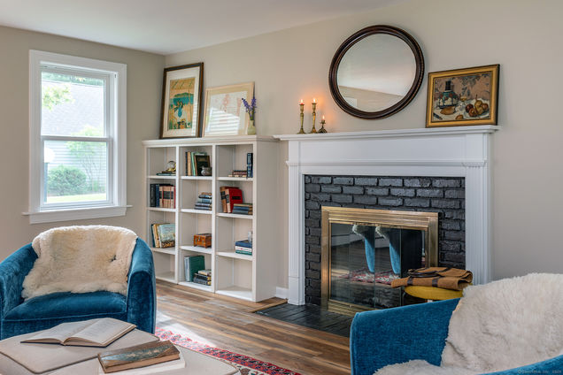 87 Canaan Unit APT 2F