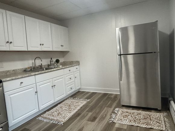 156 Garfield Unit 9 New London, CT Apartment Active - Photo 1 of 8. Opens carousel modal