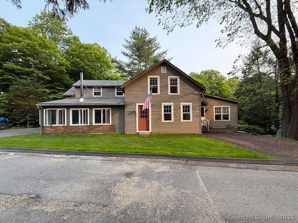60 Pomperaug Woodbury, CT House Active - Photo 1 of 28. Opens carousel modal