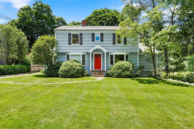 23 Turkey Hill North Westport, CT House Active - Photo 1 of 39. Opens carousel modal