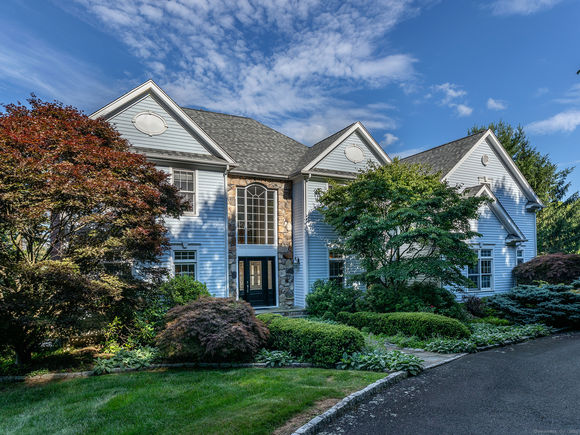 35 Coach Light Woodbury, CT House Active - Photo 1 of 27. Opens carousel modal