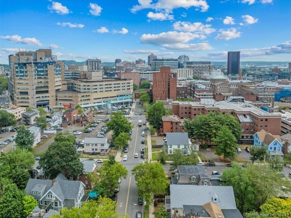 133 Davenport Unit 1B New Haven, CT House Active - Photo 1 of 14. Opens carousel modal
