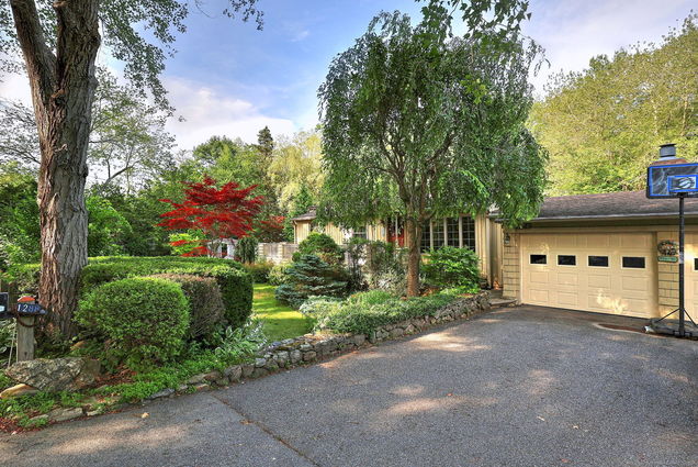 1288 Old Northfield Thomaston, CT House Active - Photo 1 of 37. Opens carousel modal