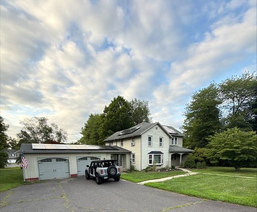 635 Pine