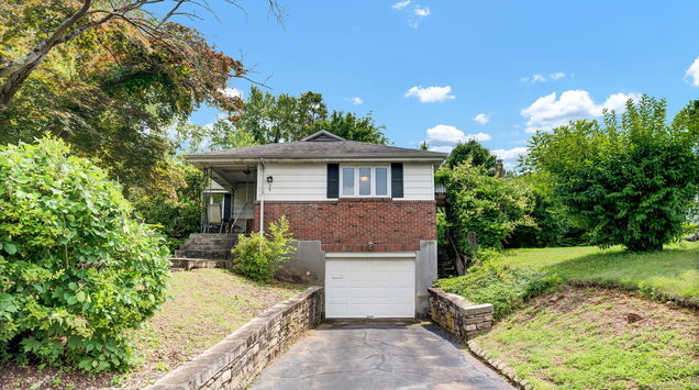 20 Gracewell Wethersfield, CT House Active - Photo 1 of 30. Opens carousel modal