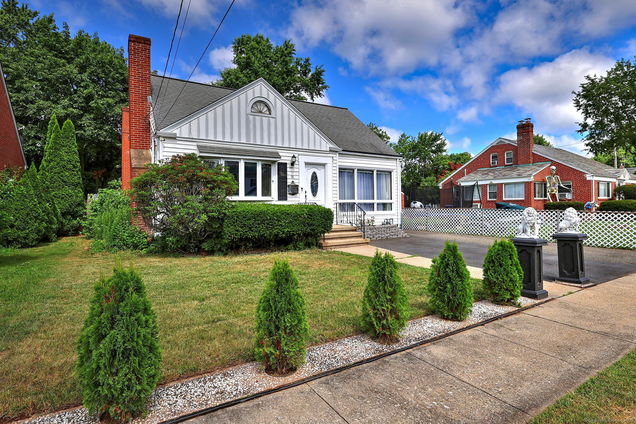 78 Long Meadow