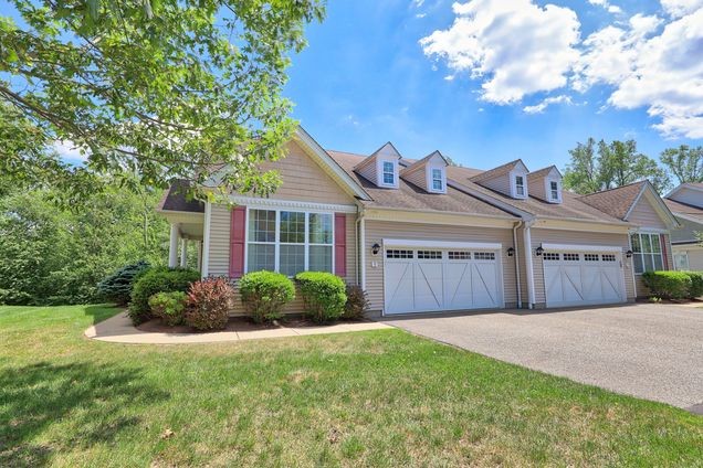 9 Lilac Unit 9 Prospect, CT House Active - Photo 1 of 39. Opens carousel modal