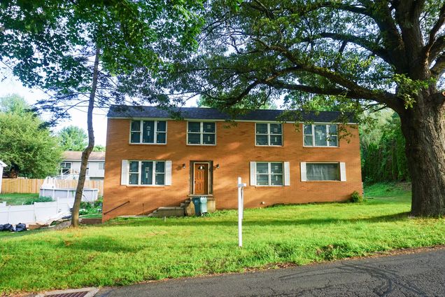 110 Dickerman