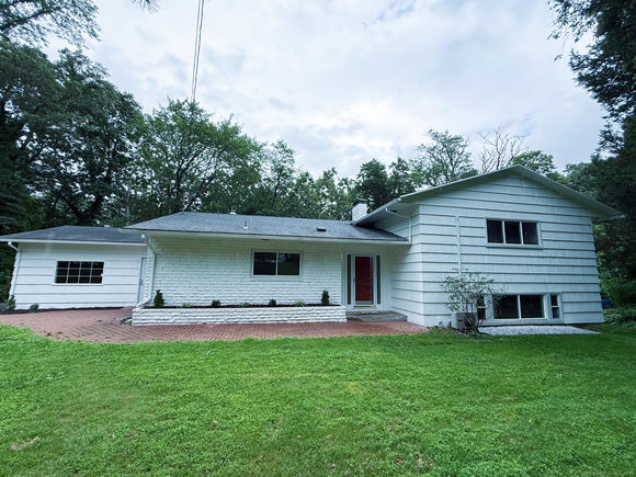 182 Knoll Hamden, CT House Active - Photo 1 of 19. Opens carousel modal