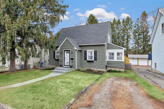 804 Washington Ave Waterbury, CT House Active - Photo 1 of 35. Opens carousel modal